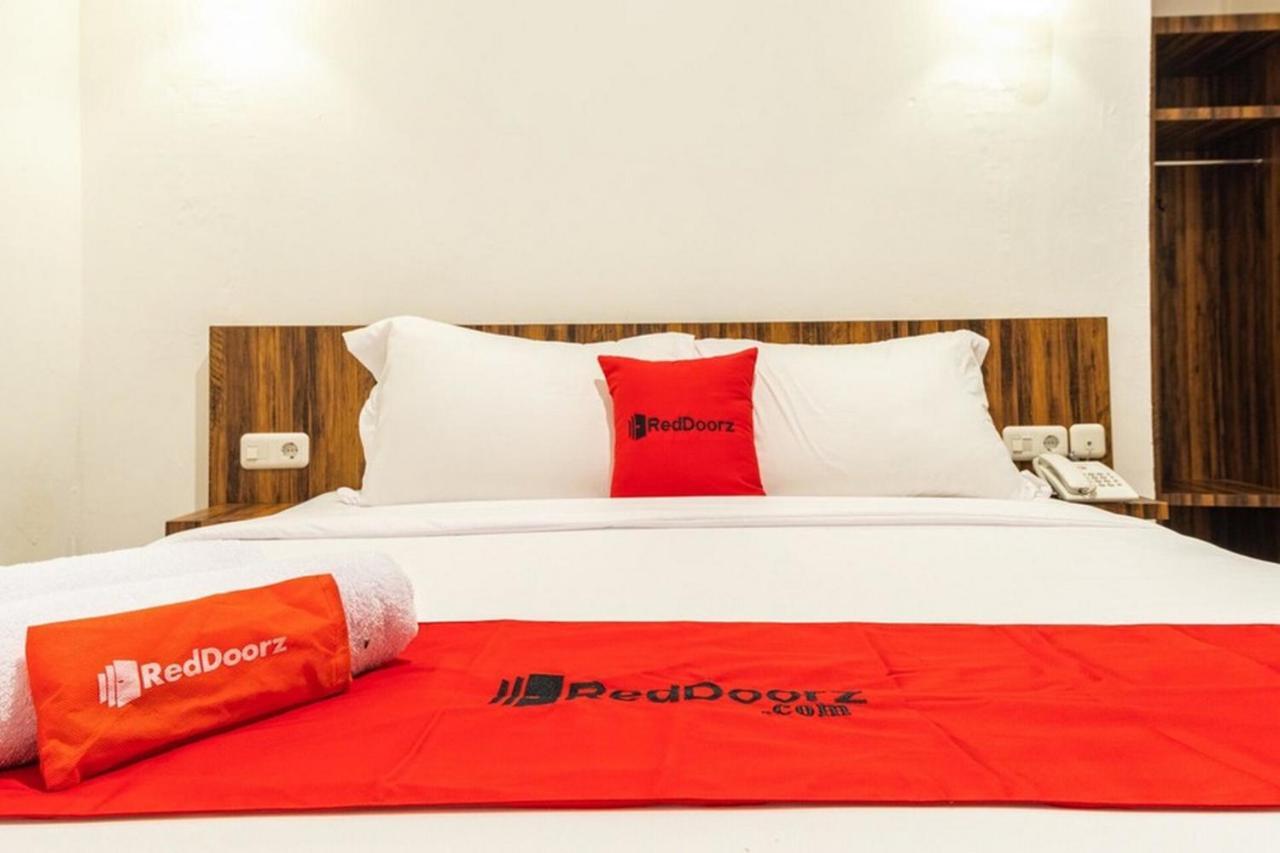 Reddoorz @ Binjai Hotel Ngoại thất bức ảnh