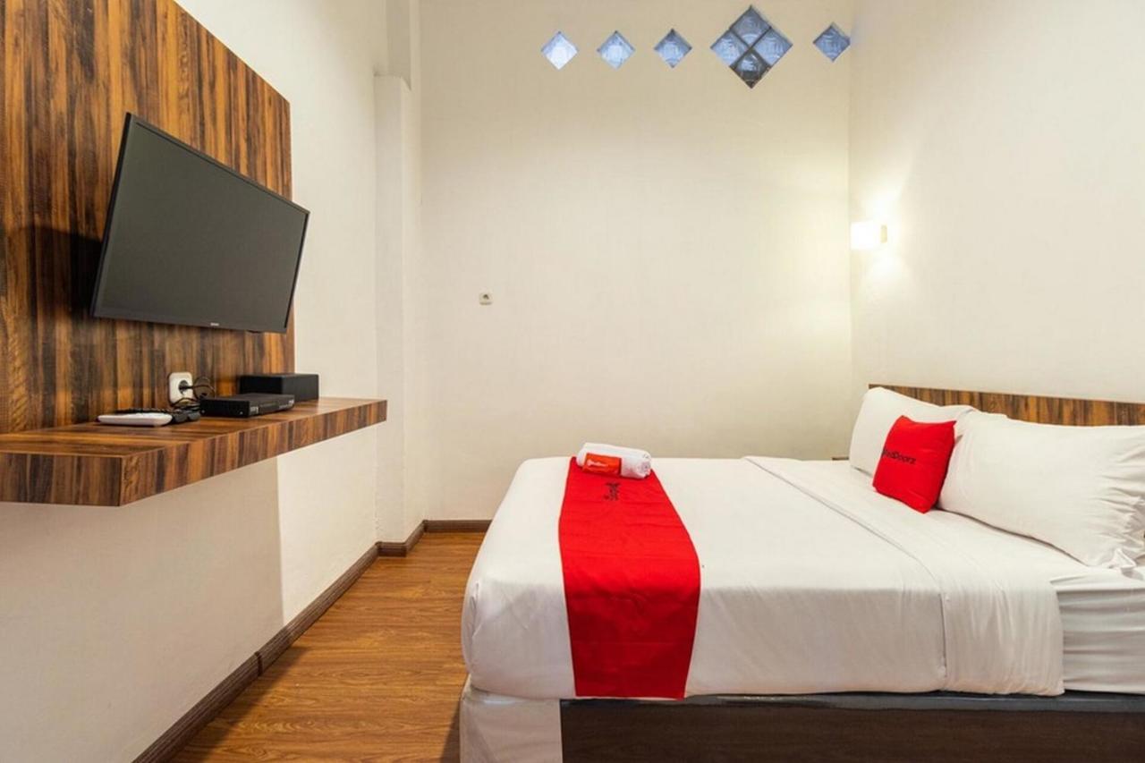 Reddoorz @ Binjai Hotel Ngoại thất bức ảnh