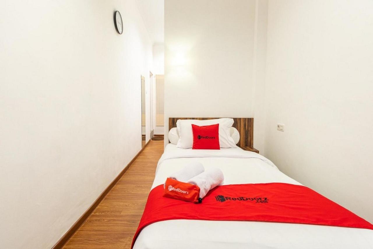 Reddoorz @ Binjai Hotel Ngoại thất bức ảnh